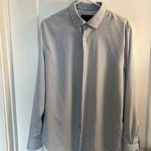 Medium Premium Performance Slim Fit Report Collection Button Down